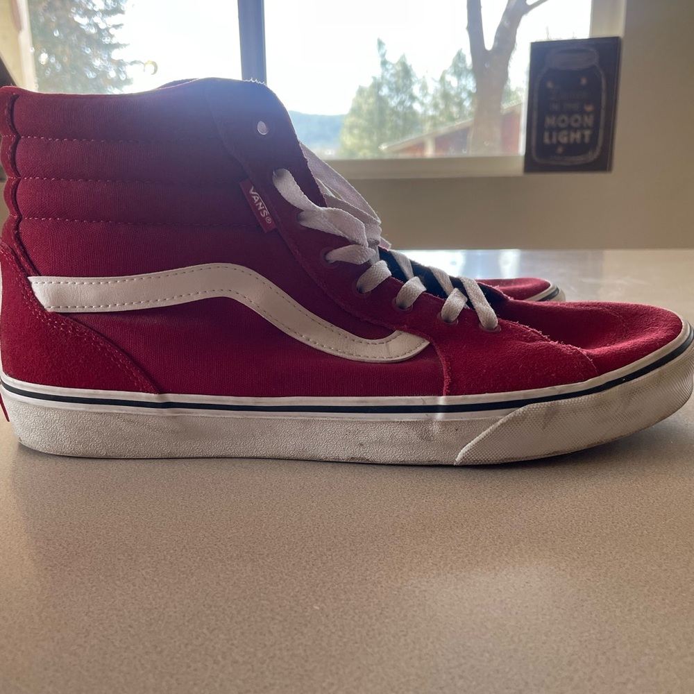 Men’s Vans High Top Shoes